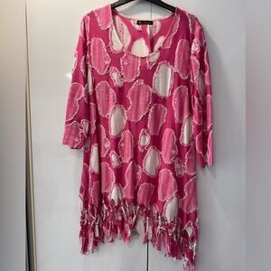 Pink and white print tunic with Fringe!